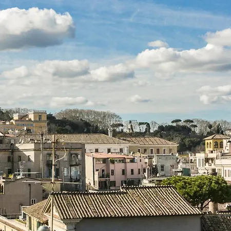 The Trastevere Penthouse Experience Roma